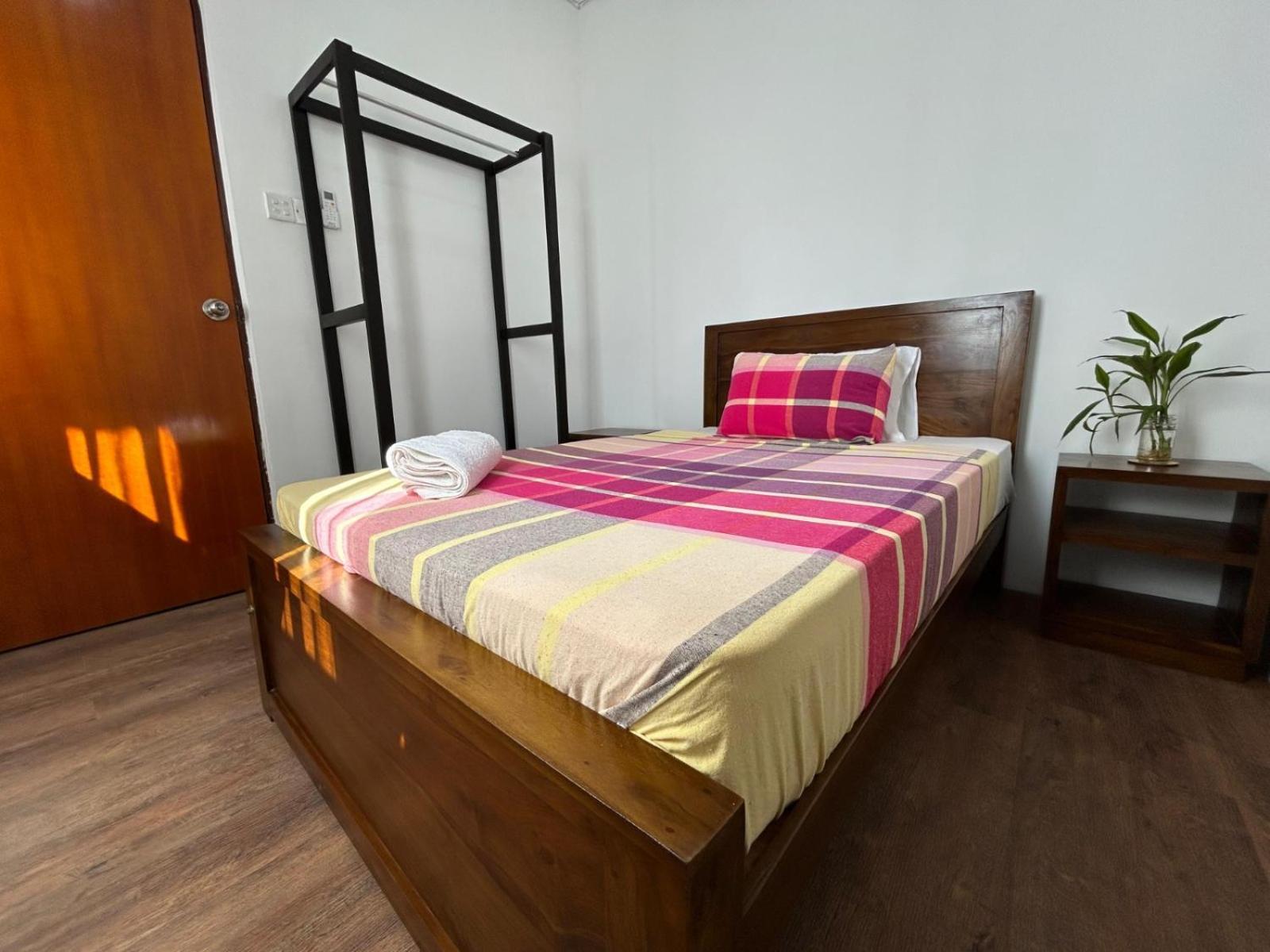 Jays Guest - Rajagiriya Colombo Hotel Room photo